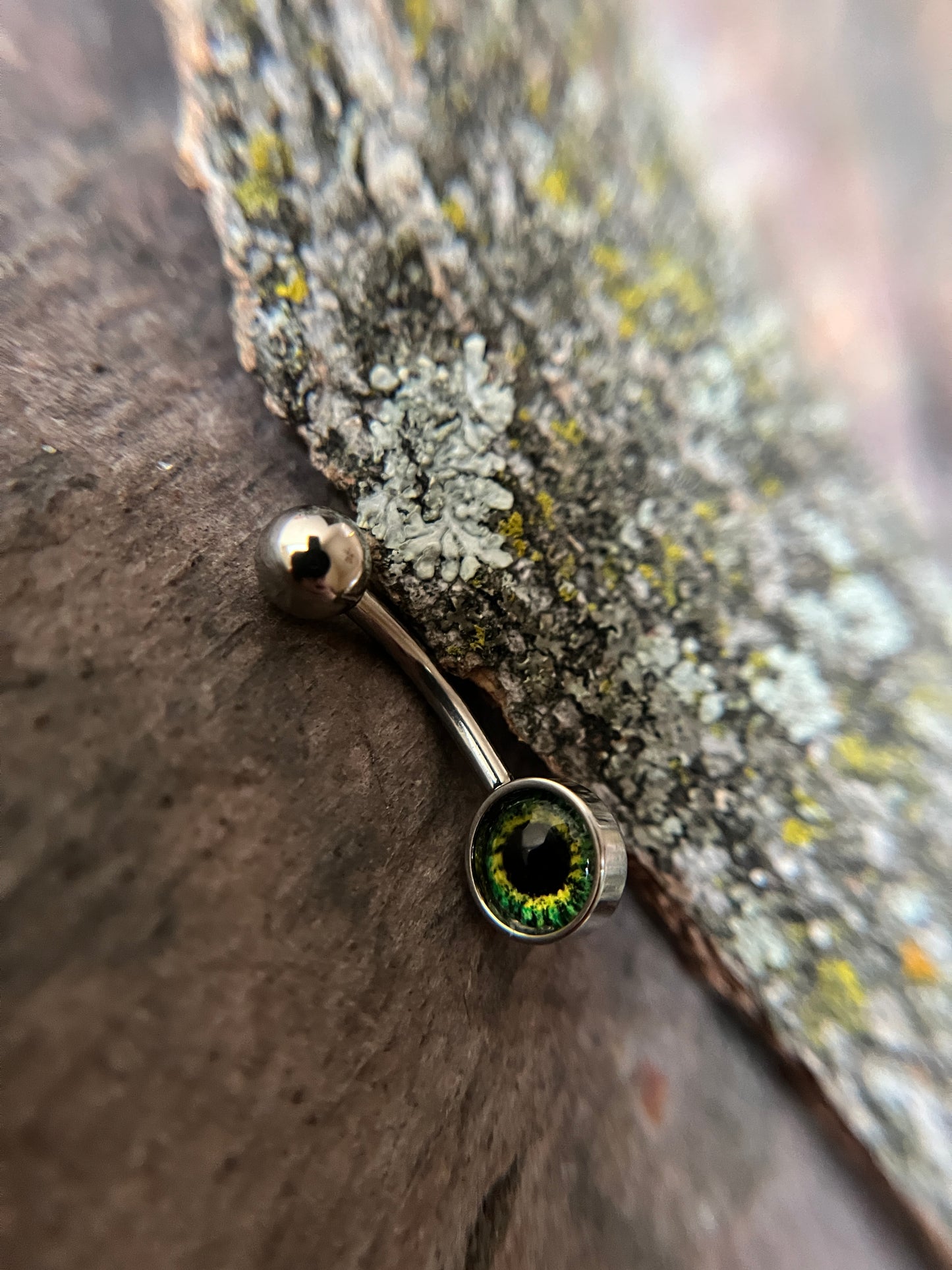 Green Eyeball Glass Cabochon Belly Ring