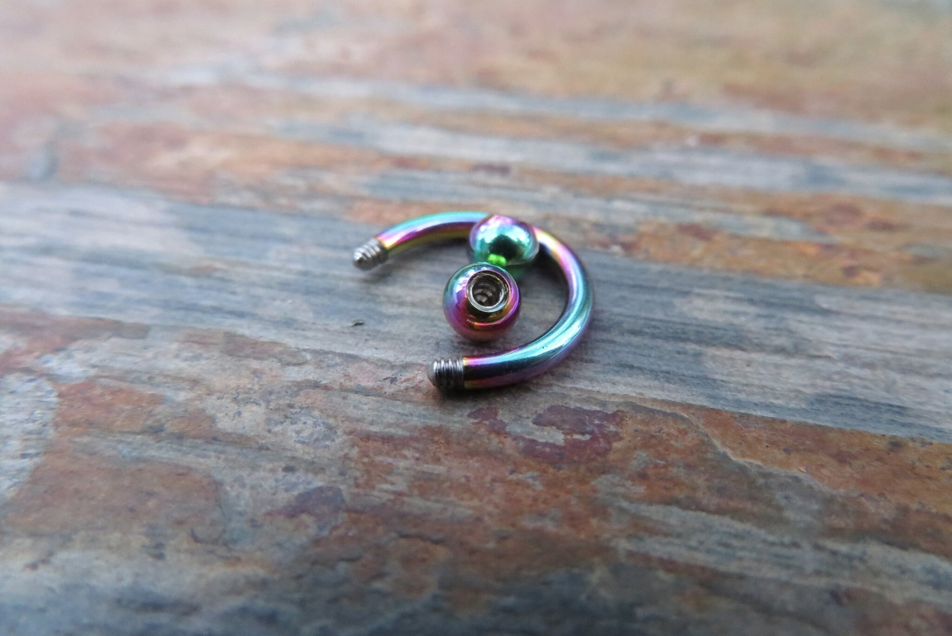 THICK 14G Rainbow Titanium Ion Plated 14G (1.6mm) Horseshoe Nose Ring Septum Piercing 316L Surgical Steel Gauged Up