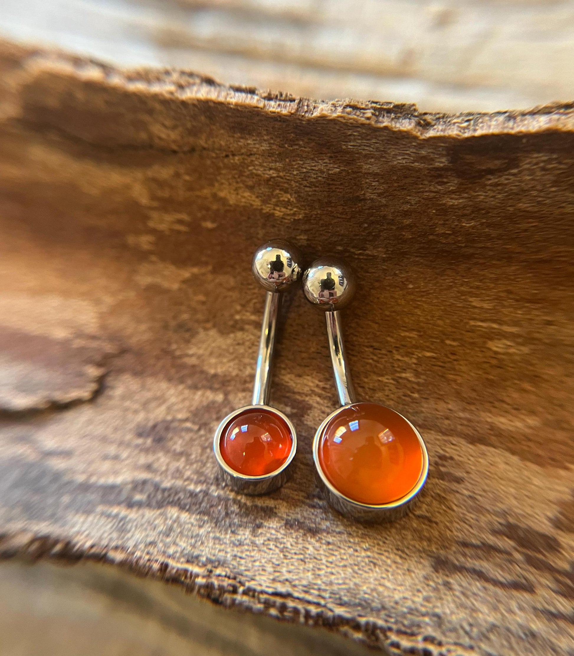 Natural Carnelian Agate Stone Belly Ring Floating Navel VCH Piercing Barbell 14G (1.6mm) Custom Length Bar Bezel Set 316L Surgical Steel